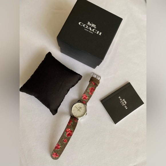 NWT WOMEN COACH FLORAL LEATHER WATCH - Picture 5 of 11